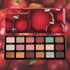 Too Faced Appley In Love Eyeshadow Palette - LIMITED EDITION
